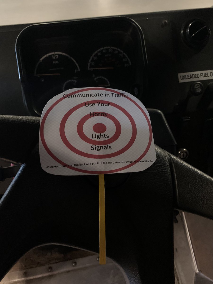 GrEastCHSP's tweet photo. Make it a habit to communicate in traffic! #FOCUSFRIDAY https://t.co/YBWO7imlwM