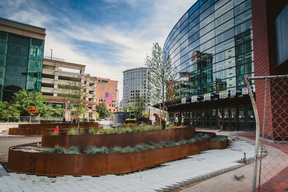 DowntownGRInc's tweet photo. New landscaping has been added to the @VanAndelArena plaza! Work for this project includes the full demolition of the old plaza and the construction of enhanced public space.

Stay tuned for progress updates. #DowntownGR https://t.co/M25NBtCDS2
