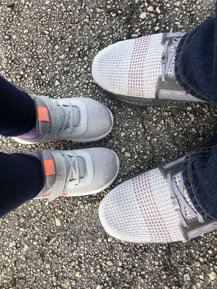 mrsuarez13's tweet photo. Fly Kick Friday’s! What’s different about these Ultraboost? #adidas #ultraboost #rebels #flykickfriday #OneFLAhasSpirit #hialeahstyle https://t.co/pmpsI0KYxV