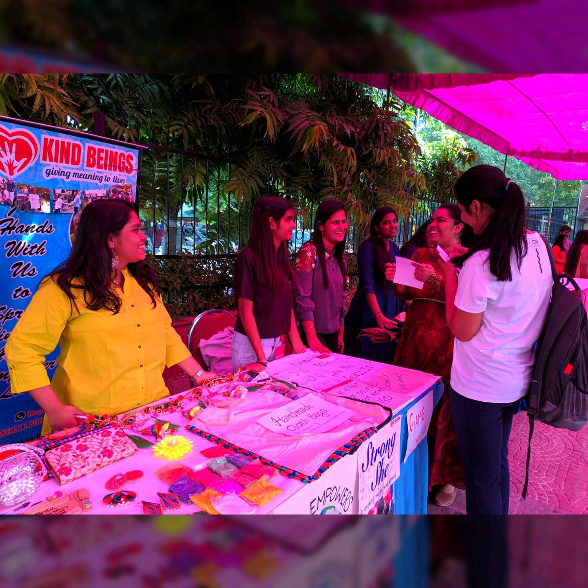 StrongShe_'s tweet photo. Some memories of on-field work by the volunteers of StrongShe.
Giving meaning to more lives🌻
#memories
#lovetowork
#missspendingtimewiththem
#hopeeveryonedoingwell
#strongshe
#kindbeings https://t.co/DKIWzhjL13
