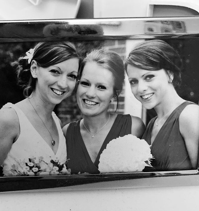 HarrietBarnes10's tweet photo. Today is your birthday Lol❤️ firsts are so tough not having you here however you fought with all your might, appreciated life for what it is and taught your girls to be there for each other. I will continue to do the same.
#LauraStephenson #bowelcanceruk #nobodysaiditwouldbeeasy https://t.co/Jx0oqeAq9v