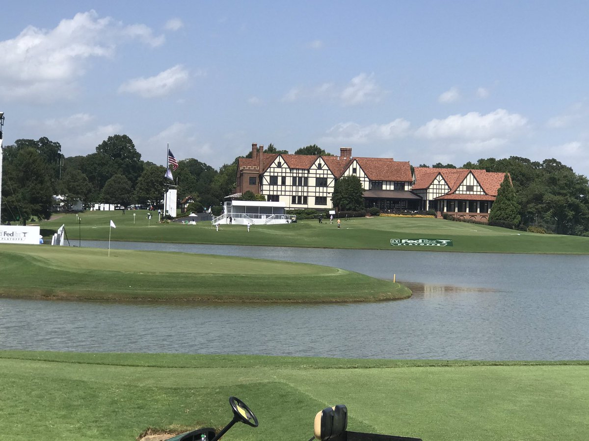 A look down 18th fairway <a href="/eastlakegc/">East Lake Golf Club</a> and the par 3 15th green with clubhouse in background. Round one of the @playofffinale today on <a href="/SiriusXMPGATOUR/">SiriusXM PGA TOUR Radio</a> I’m joined on the call by @MCROY92 <a href="/DougBellESPN/">Doug Bell</a> <a href="/EarlForcey/">Earl Forcey</a> <a href="/MarkRMcCumber/">Mark McCumber</a> noon eastern