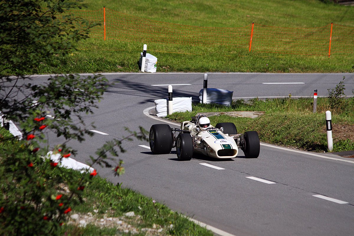 alan_auto19's tweet photo. Formula 5000 LOVE😍😍😍 #arosaclassiccar #arosa2020 #arosa #formula5000 #bergrennen #lolat142 @LienhardRacing https://t.co/WgkmhVp9YO