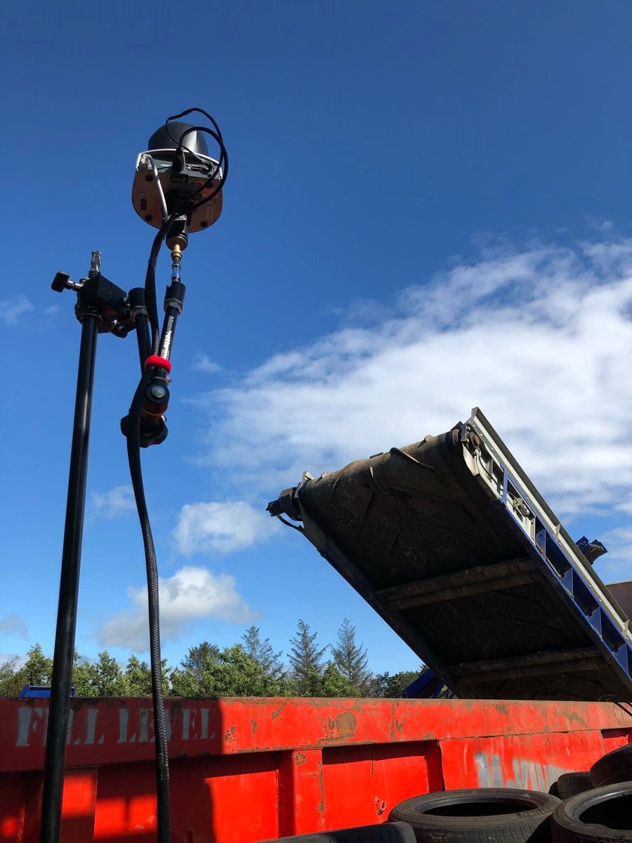 devlinmediaNI's tweet photo. 4 camera live stream machine demonstration for Edge Innovate, all controlled from the OB van. https://t.co/NNklhuwRLQ