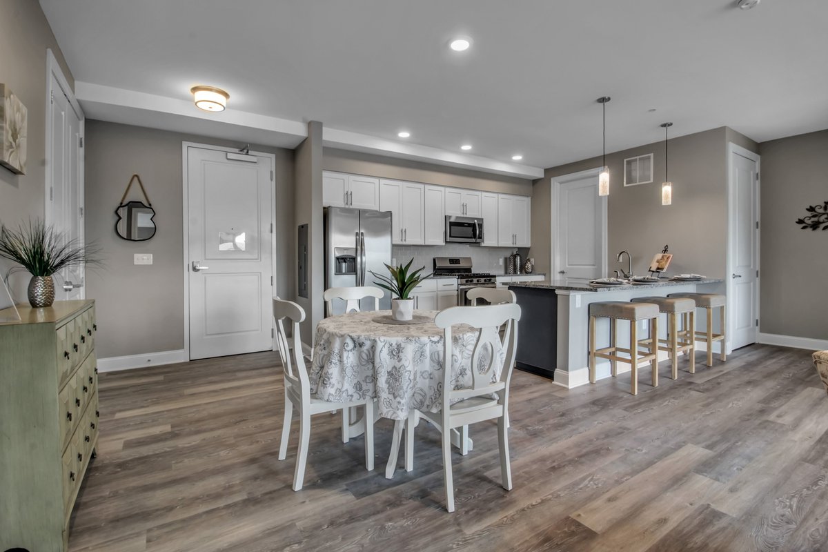 BlissBuilt's tweet photo. Apartments available at The Tennyson (6790 Main Street, Williamsville, New York 14221) today! Book your tour @  https://t.co/Pkyuunpn7F https://t.co/BJo4fqFZl2