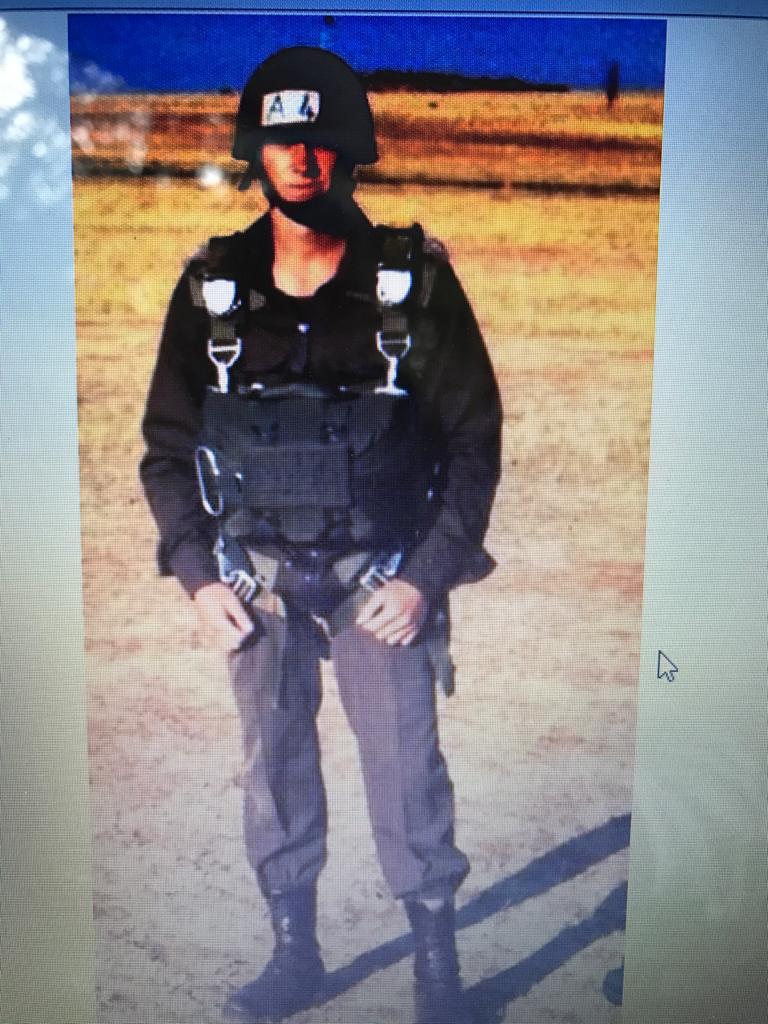 ShandoTheron's tweet photo. Our matrimonial law system in SA is HOSTILE to MEN #Men #FightForFreedom #KnowYourRoleModel #ShandoTheron https://t.co/DFrNcZZEb9