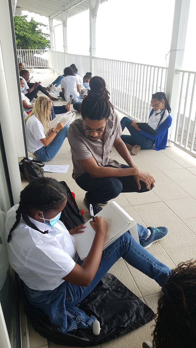 map_concept's tweet photo. Les conseils de Mickaël Caruge à nos étudiants de DN MADe Graphisme & Espace #9720888h #RDVNum20 @lpovanicet #rentreestudieuse https://t.co/g6ORxc5wdB