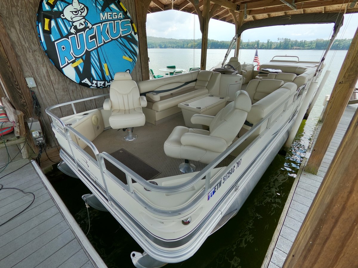 YourNewBoat's tweet photo. Just Reduced - 2007 Bennington 2577RFS Tritoon For Sale on Lake Loudoun TN - NOW $24,900!

Video Tour: https://t.co/n1Sz6k3e5o

Visit https://t.co/9xgw3TGiZ2 for more info!

#yournewboat #lakeloudoun #tnriver #tennesseeriver #boat #boatsforsale #tritoon #yamahaoutboards #pontoon https://t.co/9Ew1ovNvQU