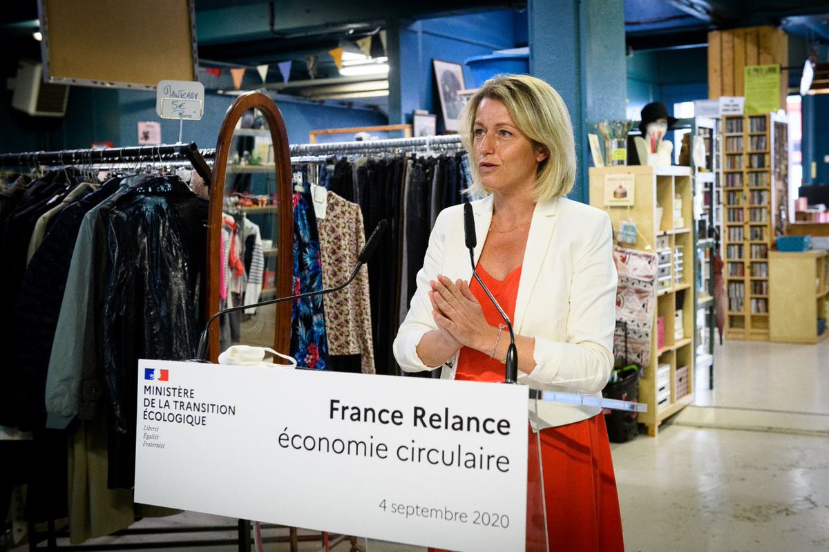 barbarapompili's tweet photo. ♻️ Le plan #FranceRelance mobilise 570 millions d'euros pour développer l'économie circulaire (@oliviagregoire 😉). Un investissement pour faciliter le réemploi et la valorisation des déchets, et soutenir des ressourceries comme celle de La Petite Rockette ! https://t.co/S1ZwxzS48q