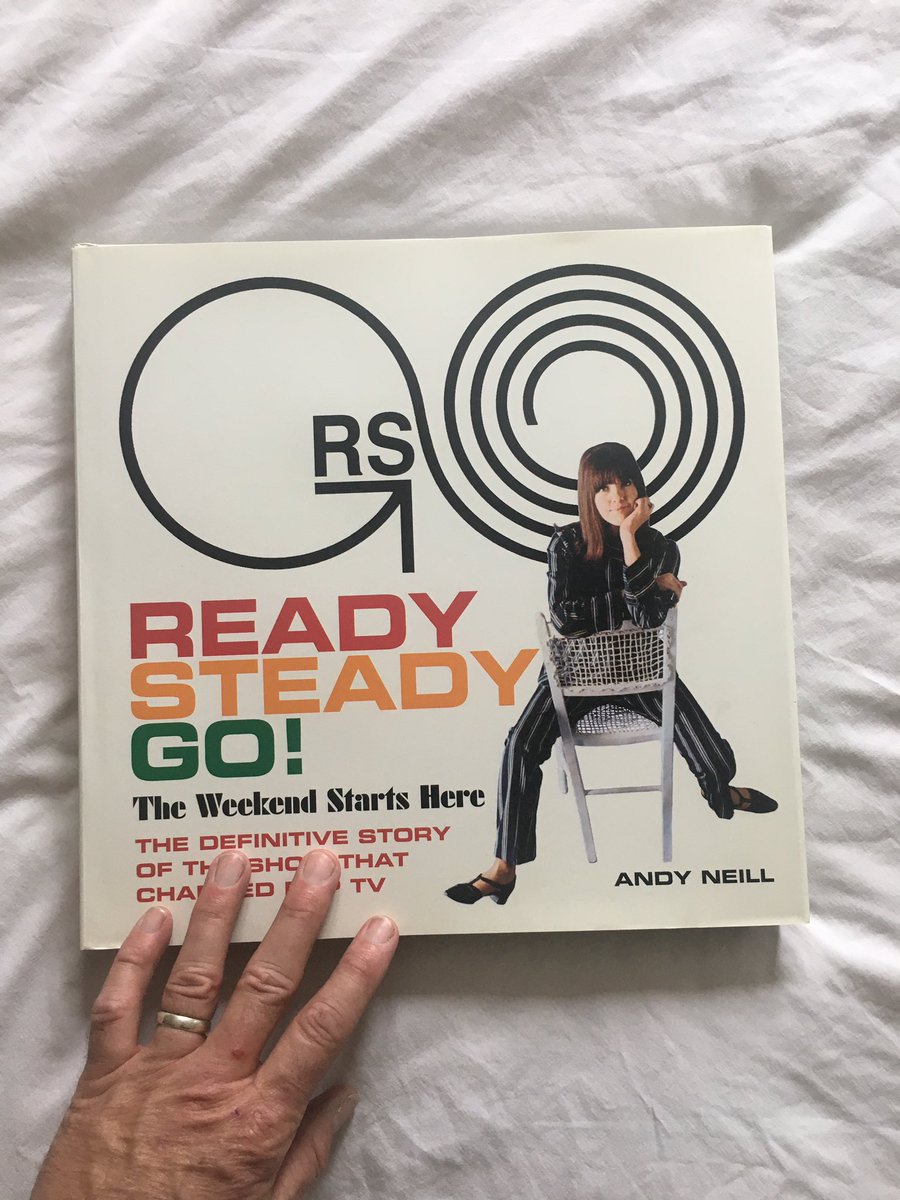 IanPople1's tweet photo. One of the books I’ve been looking forward to all year has just arrived. It’s a thing of beauty - immense both in dimensions & content (my little hand gives it some perspective)
Take a bow #AndyNeill - the weekend really does start here.
#RSG #RSGbook #ReadySteadyGo https://t.co/8jgAklKxFY