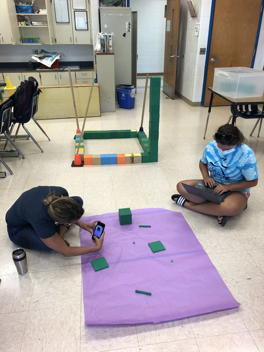 Julia Sutton tweet media