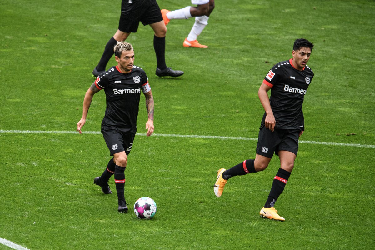 bayer04fussball's tweet photo. Our 🆕 Captain, @CharlesAranguiz! ©️

#B04RSC | #Werkself https://t.co/eJZGlBLsi7
