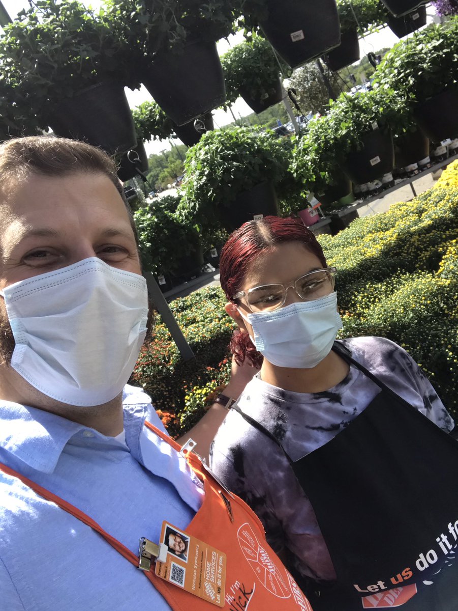 Destiny in 6203 is super excited about being a SPA! Fun to meet with her and see her excitement to drive services!!! She’s going to be a good one for sure 😎  #SPAday  <a href="/Williams2Bryan/">Bryan Williams</a> <a href="/thdShannon/">Shannon Brown</a>