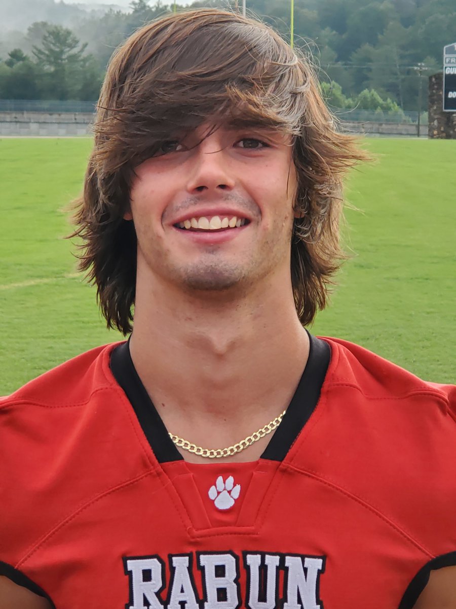 AJonesRCHS's tweet photo. So excited to watch some Rabun football tonight. Good luck boys!! @RabunFootball @sutton_jones20 https://t.co/gALf3fgKy2