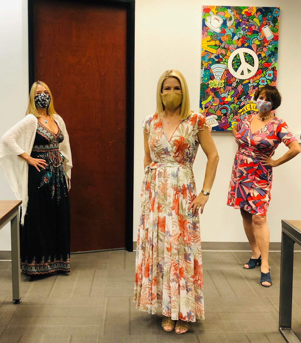 imagewords's tweet image. About last night : Supporting @BTWFoundation - @TheCoopCowork with Susan of @NevadaStateBank  &amp;amp; @gingerlallen stopping by the socially distant watch event for the virtual Clark County Medical Society Alliance fashion show.  (The #microevent was really nice.  )