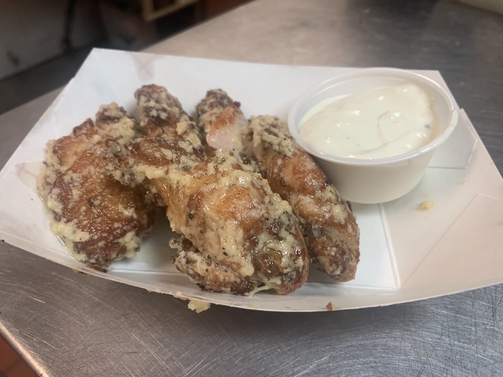 BreakerBarGrill's tweet photo. Today’s the day you didn’t know you were waiting for!!! We’re rolling out our full menu and check it out!!! https://t.co/TOgNyz0uos
