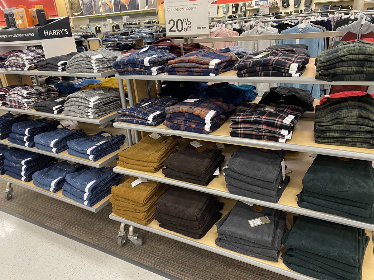#FALLing4District134 Last weekend of summer but we’re ready for fall at #T2254 🍁 <a href="/nostlund04/">Nicholas Ostlund</a> <a href="/Summer_K_W/">Summer Hickok</a> <a href="/settoselltarget/">Heather Fountain</a>