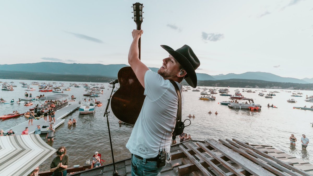 BrettKissel's tweet photo. 🚨 #Toronto! 🚨 — In 1 hour (10AM EST), our tickets / vehicle passes will go on sale for our Drive-In-Concert-Experience at the OLG Play Stag - Sept. 20. This will be a Parking Lot Party you don’t wanna miss! (And I’m so jacked up to play!) Link: https://t.co/PRDOv3aWTZ https://t.co/fbxLPb3cXW