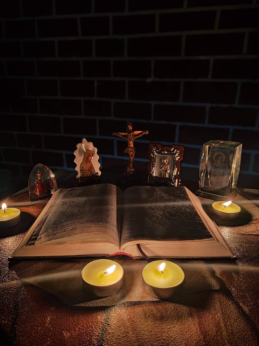 OnwardOP's tweet photo. LOOK: Dominican students and teachers prepared their altars at home for SDA's daily prayer. Not even a pandemic can stop Dominicans from praying together - a manifestation of being God-centered. #LakingSiena
#SY20202021 #GraduateAttributes #SDALEAP https://t.co/UqXzyzRqmN