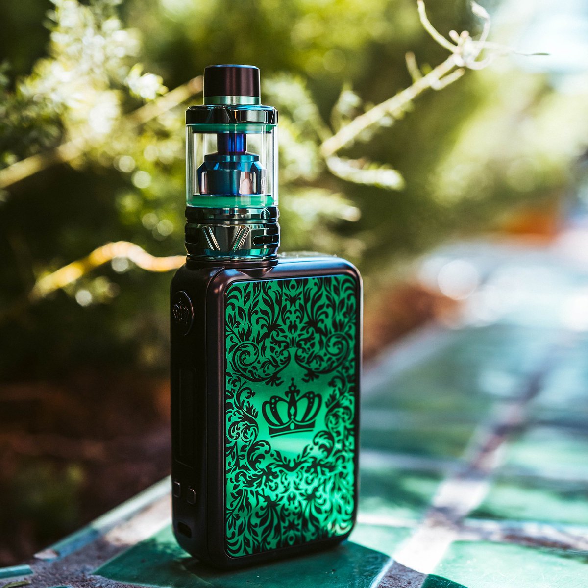 Uwelltech's tweet photo. 𝐂𝐫𝐨𝐰𝐧 𝐝𝐞𝐩𝐢𝐜𝐭𝐬 𝐏𝐨𝐰𝐞𝐫💪

Crown 4⃣ mod from Uwell is a compact, amazing vape device featuring a lightweight durable body and colorful anodized sides🔥💨

#uwell #myuwell #crownivmod #boxmod #modvaper #modvaporizer #vape #vaping 

Enjoy your hit! https://t.co/kQK04yF5jo