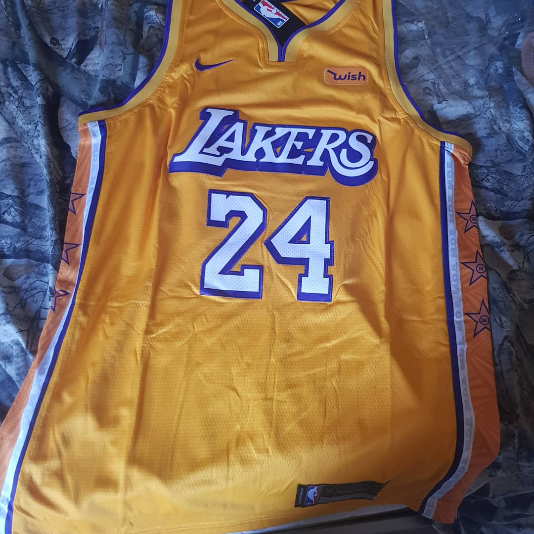 AllJerseyStore1's tweet photo. Maillot des #Lakers #KobeBryant disponible https://t.co/IHrDuA7yJG