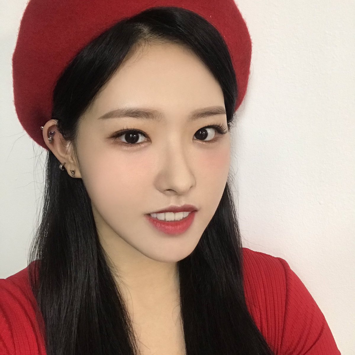 Olivia Hye - Abducensresponsible for the outward gaze of the eye! along with the trochlear and oculomotor nerves they control movement of the eye! but since it's hyerimwon your eye movement might be a bit erratic!