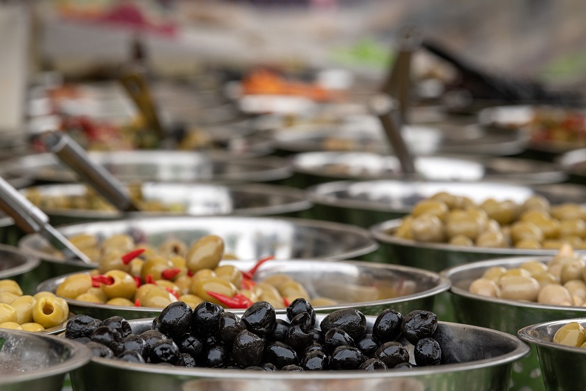 Looking for something to do in #Salisbury today? Why not check out Street Food Sunday and indulge in delicious street food from local sellers. Open until 3pm in Salisbury Market Place.