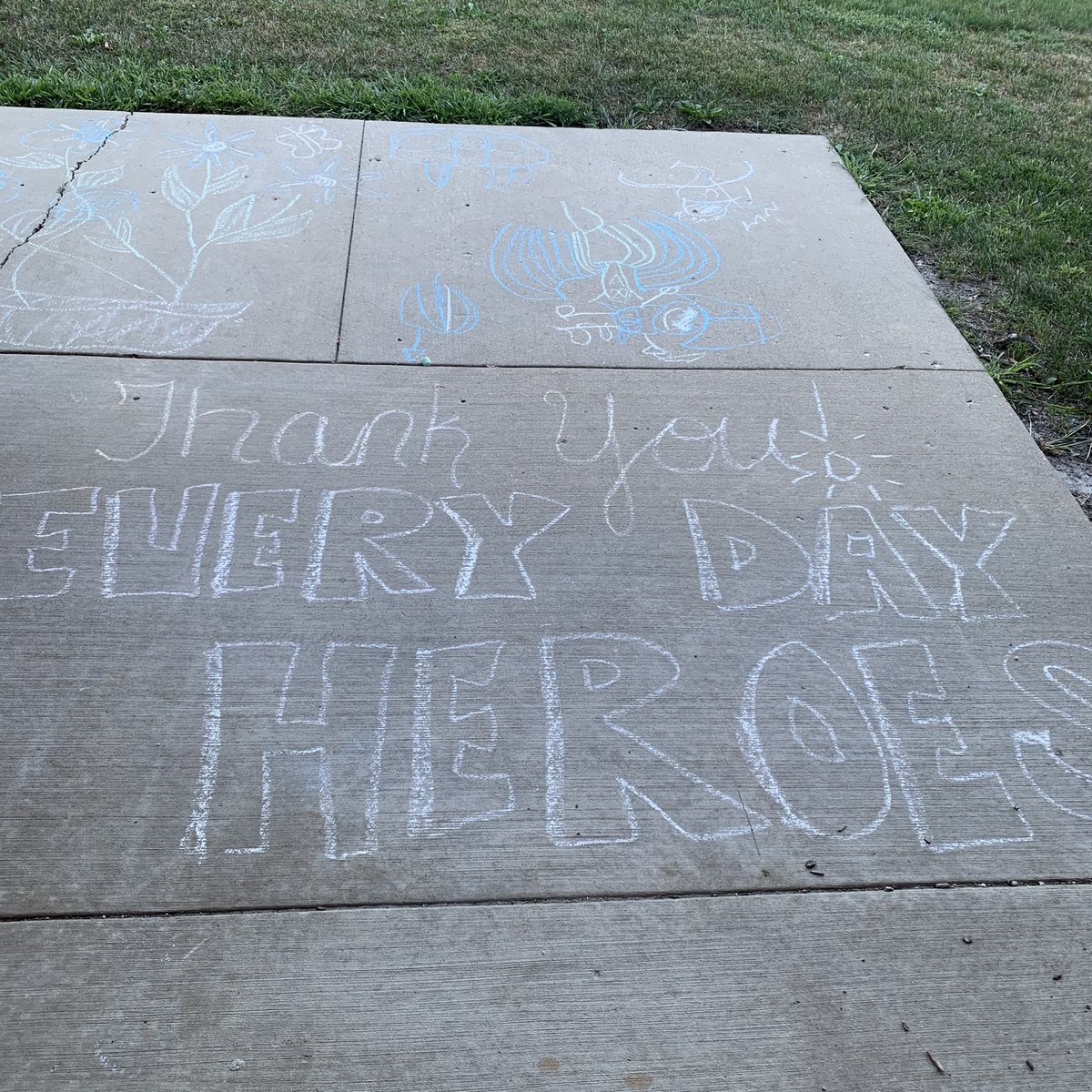 Walked into school to the SWEETEST messages on the side walk! The #IvyHill community is so special! 💕