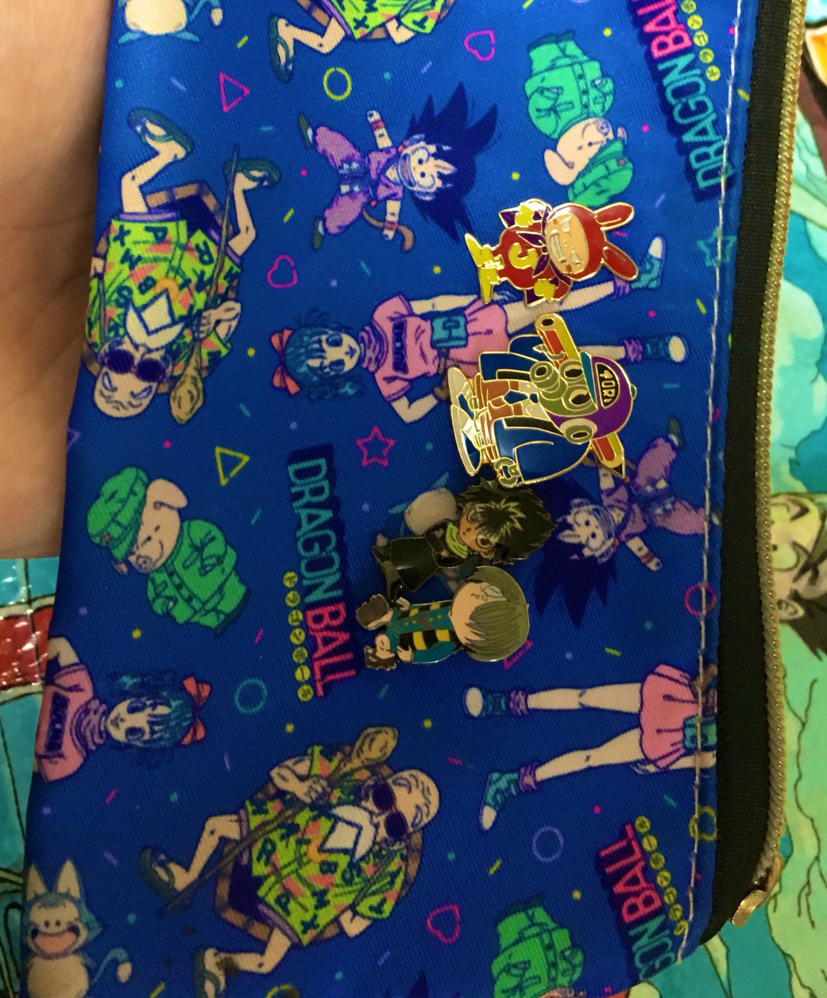 Twitter 上的 嶋津タケル たぶんこのドラゴンボールのペンケースもサンキューマートだったような 飛影と鬼太郎の場違い感 T Co Wto9ovoloo Twitter