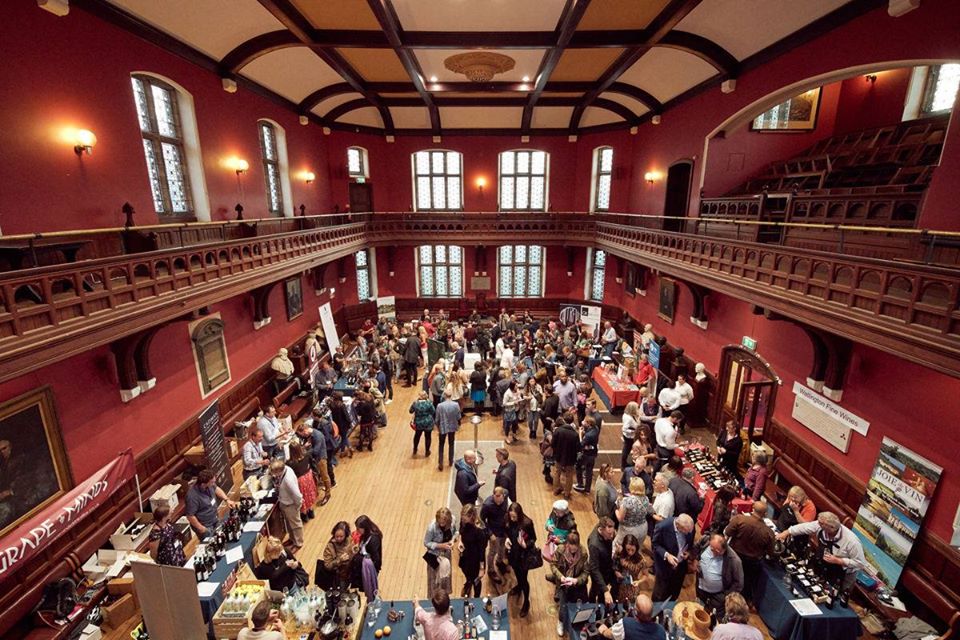 OxfordWineFest's tweet photo. Today should have been the first day of the 2020 Oxford Wine Festival! ๐ฅ
Sadly, we may not have been able to celebrate with you all this year, but we hope you enjoy some of our favourite photos from the last 6 years! #30daysofwine #oxtweets https://t.co/aNplzl8MRy