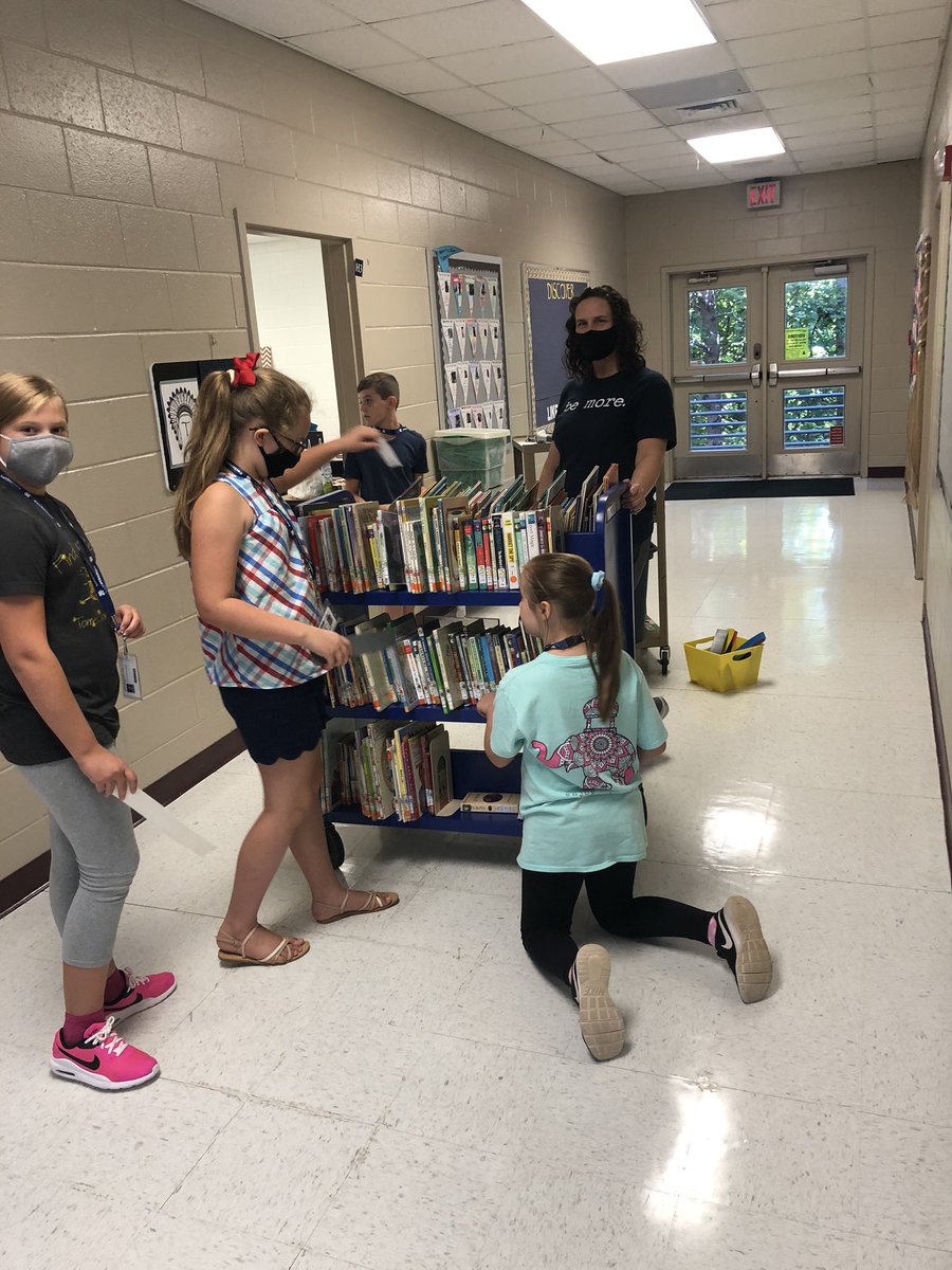 JackPNixSchool's tweet photo. Lots of learning and fun activities going on at JPN this Fabulous Friday!🤩😍 #jpngreatadventure #wcssbemore https://t.co/Kzx6GalCwU