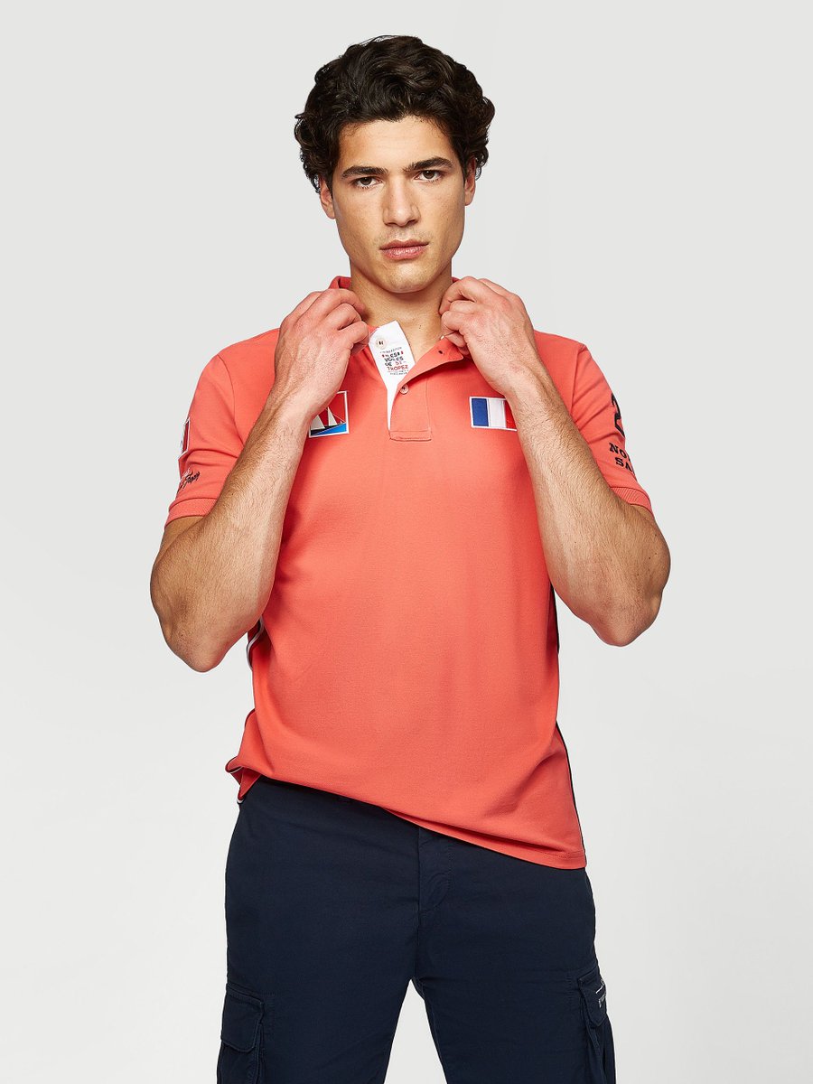 VoilesdeStTrop's tweet photo. Polo homme, l'essentiel de la collection en édition limitée.
Rendez vous dans nos boutiques pour découvrir le reste de la collection 2020.
#vst43 #lesvoilesdesttropez #lesvoilesdesainttropez #lesvoilesdesttrop #sainttropez #northsails #collection2020 #boutiquevst43 https://t.co/8oJojx9lYt