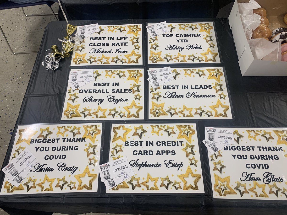 jessykramer007's tweet photo. Celebrating our top performers for the first half of the year with a Thank You Breakfast and tickets to the local movie theater. THANK YOU for playing a big role in our store’s success! 🎉⭐️💪🏻@BlueBoxR1 @810Lowes @BrianTe58414379 @shadscarrette https://t.co/8imu57BHDS