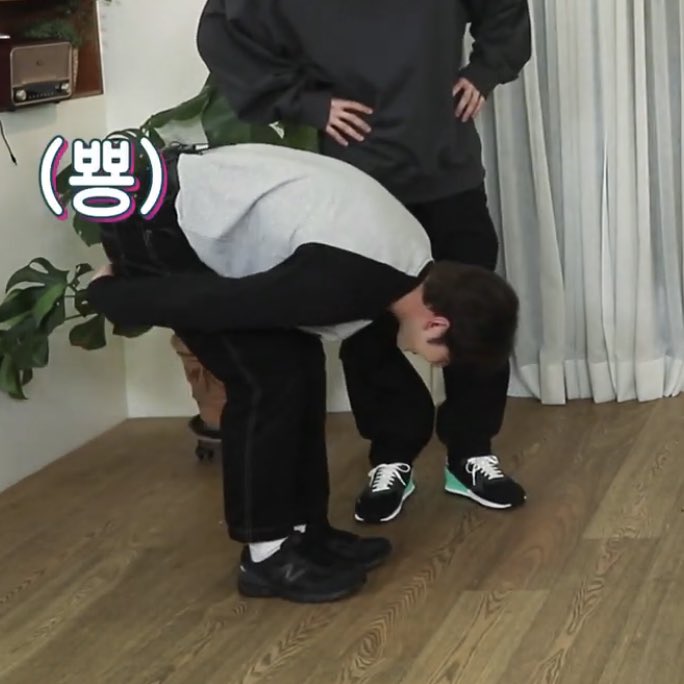 🐾 (@moebaekho) on Twitter photo 