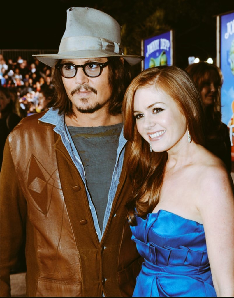  #IslaFisher on  #JohnnyDepp "I was supposed to kiss him,but on the day I had a little cold and I didn't want to do that to him"  #Rango (2011 film)
