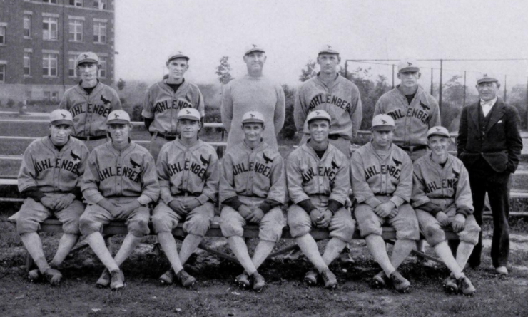 Muhl_Sports's tweet photo. @MuhlenbergSpC
The #Muhlenberg baseball team, at least, went by "Cardinals" at one time. See the cardinals on the uniforms and caps of the 1927 baseball team.
#CollegeColorsDay #ProudToBeAMule #MulesRule #CardinalandGray https://t.co/gPlSE1Clbd
