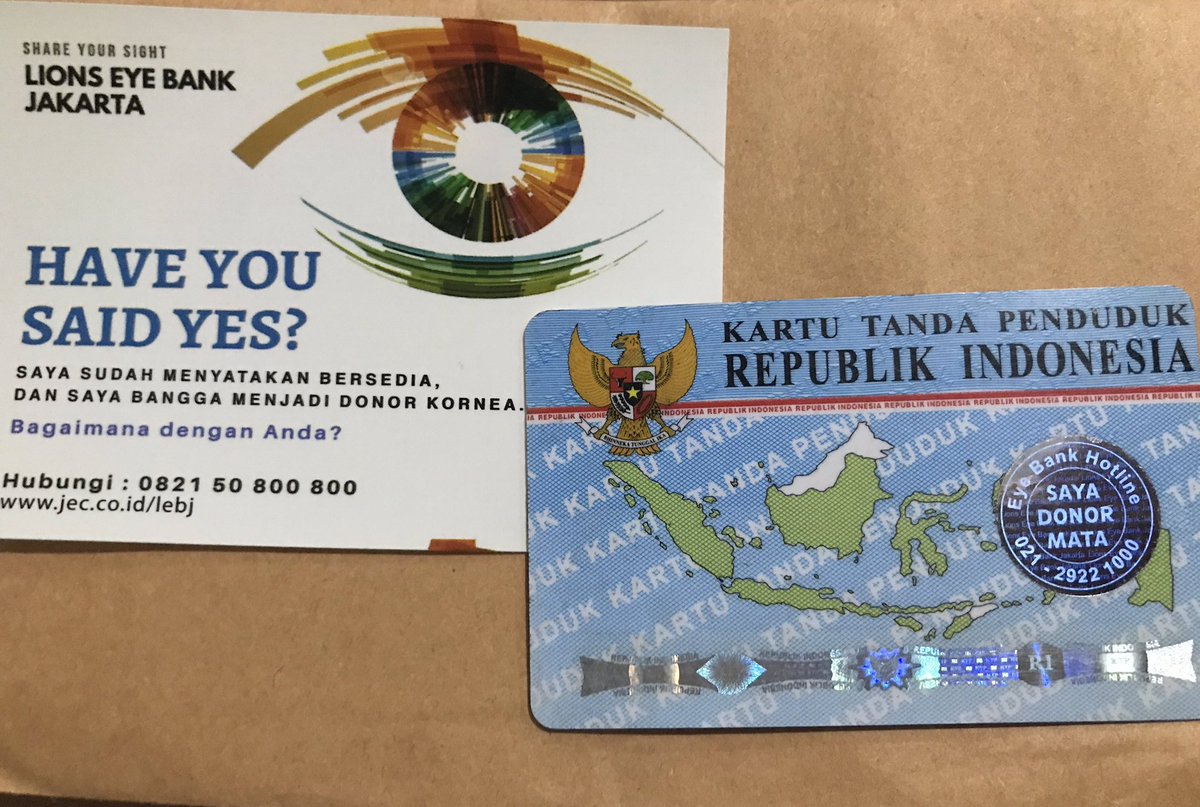 srwsnrfromage's tweet photo. Finally kesampean juga jadi donor kornea mata 😭 https://t.co/Fkwx6cRdza