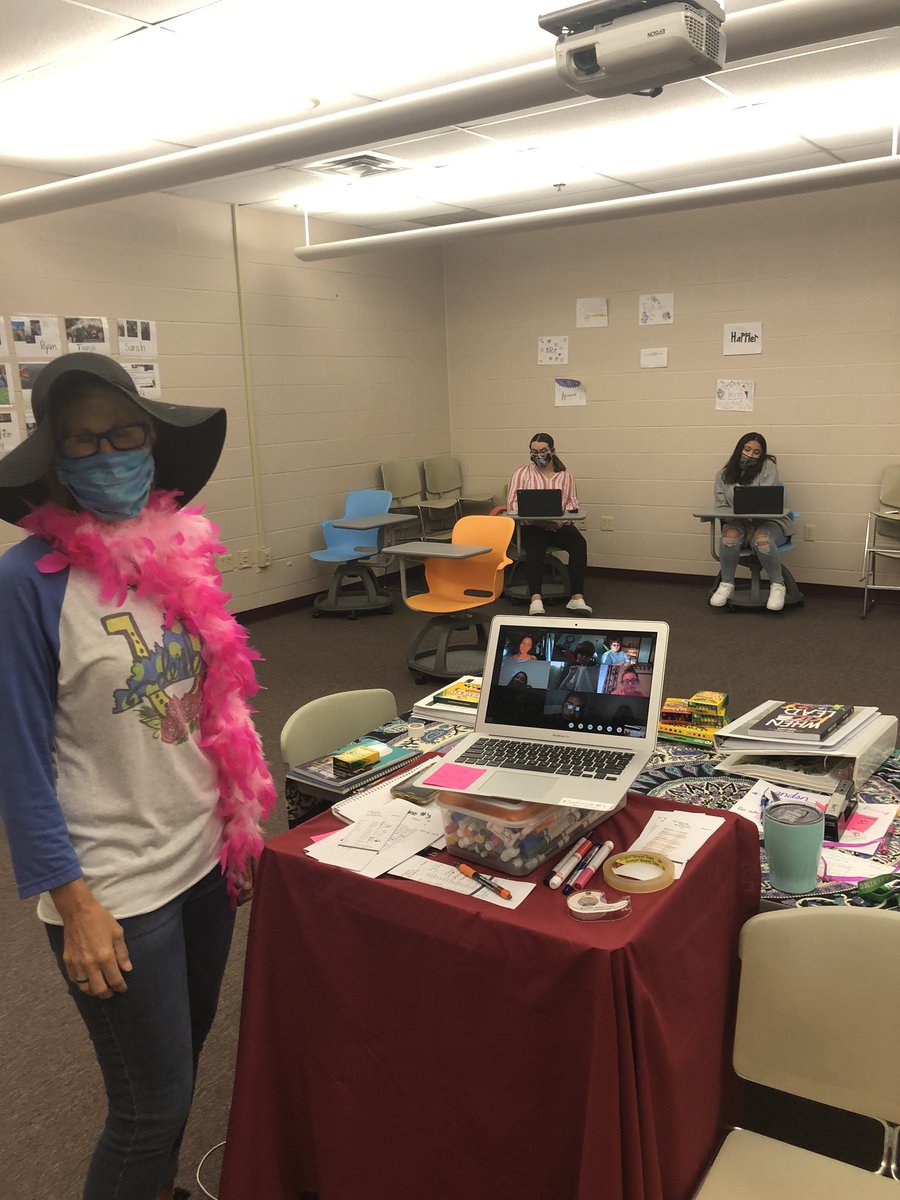 Check out Mrs. Rannells’ <a href="/ScbigPicture/">Big Picture Learning-Shelby County, KY</a> Freshmen Scholars celebrating @kyoaks2020 in their pink!!
<a href="/KyDerbyFestival/">KY Derby Festival</a>  
<a href="/bigpiclearning/">Big Picture Learning</a> 
<a href="/mshipley1313/">Michelle Shipley</a> 
<a href="/hlcottle/">Henry Lee Cottle</a> 
<a href="/MrsCUnderwood/">Catherine Underwood</a>