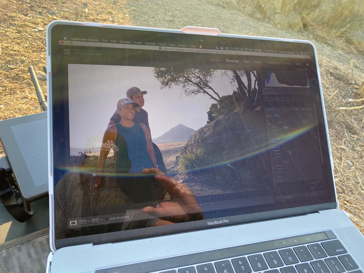 noblestudios's tweet photo. It's clear sunny skies at the top! The Noble Crew took to the golden rolling hills surrounding #SLO to get a few pics of some hikers for our new client @shareSLO. #SLObeautiful #SLOready #SLOcialmedia https://t.co/SSlKxFVWG5