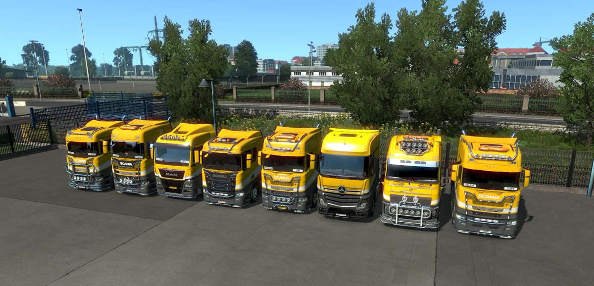 lenenilsenholte's tweet photo. No fridayfeeling without a drive with these guys π #FastCargoVTC #ChatandDrive #ets2 #EuroTruckSimulator https://t.co/PYAxsyvb8W