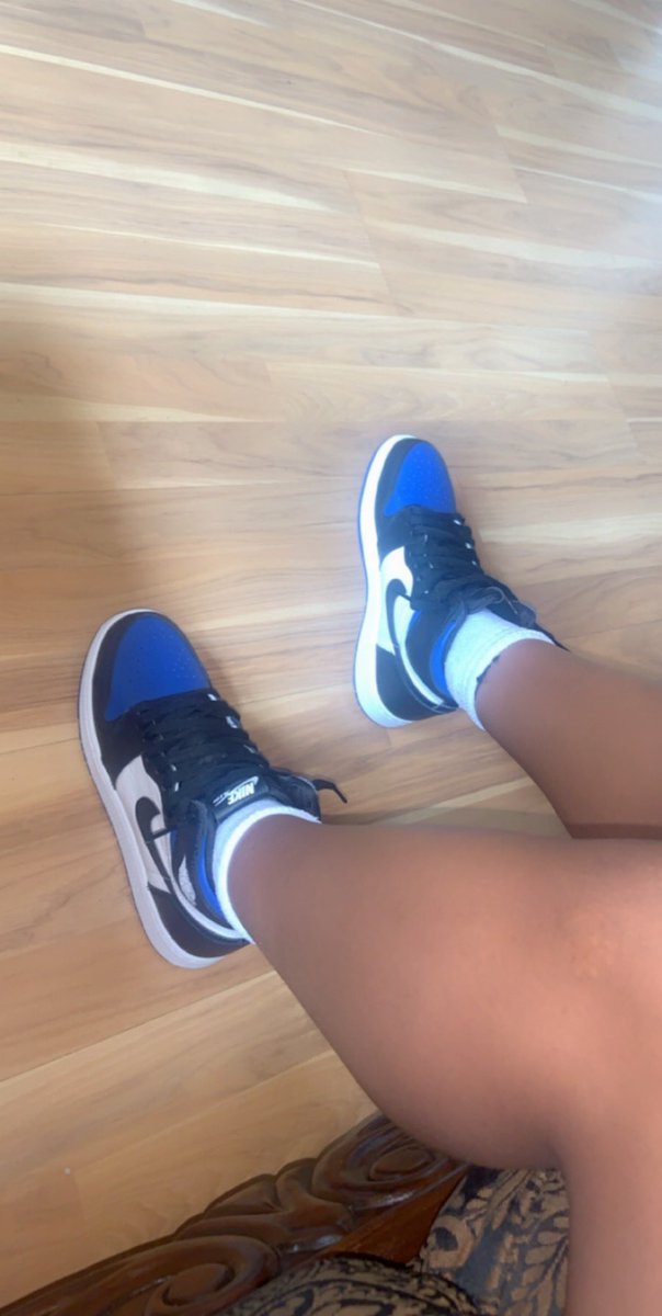 PostWBB's tweet photo. #WelcomeToTheNewWave  #WhatsOnTheirFeetFriday #KOTD #FollowAndLike #RoadTo1K #PostU #UnfinishedBusiness 🦅🏀🔥 https://t.co/uO03muIMeH