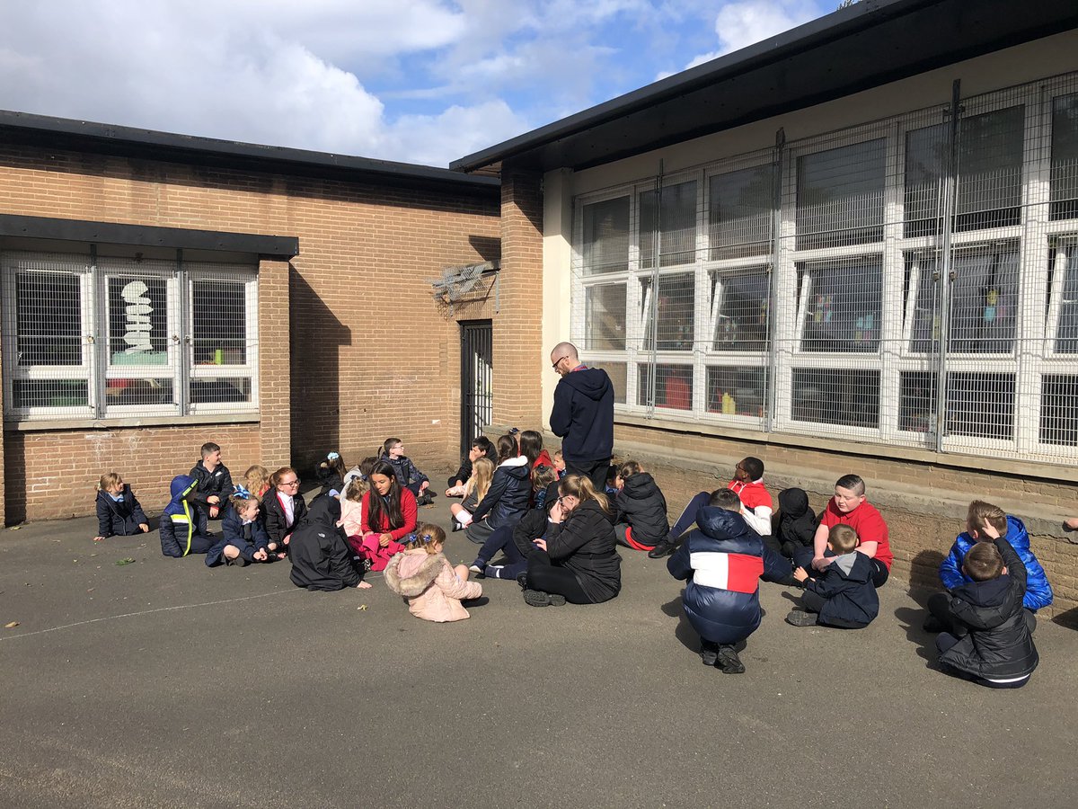 MccloreyMr's tweet photo. This morning, we met our Primary 1 Buddys and enjoyed having our snacks together in the morning sunshine! ☀️ We can’t wait to get to know you over the course of the year. 😃 #FridayisBuddyDay @MissMacfarlane1 @MrsJones1b @MrBThorntree @howat_15 @ThorntreeHT https://t.co/wDqwy8gX2E