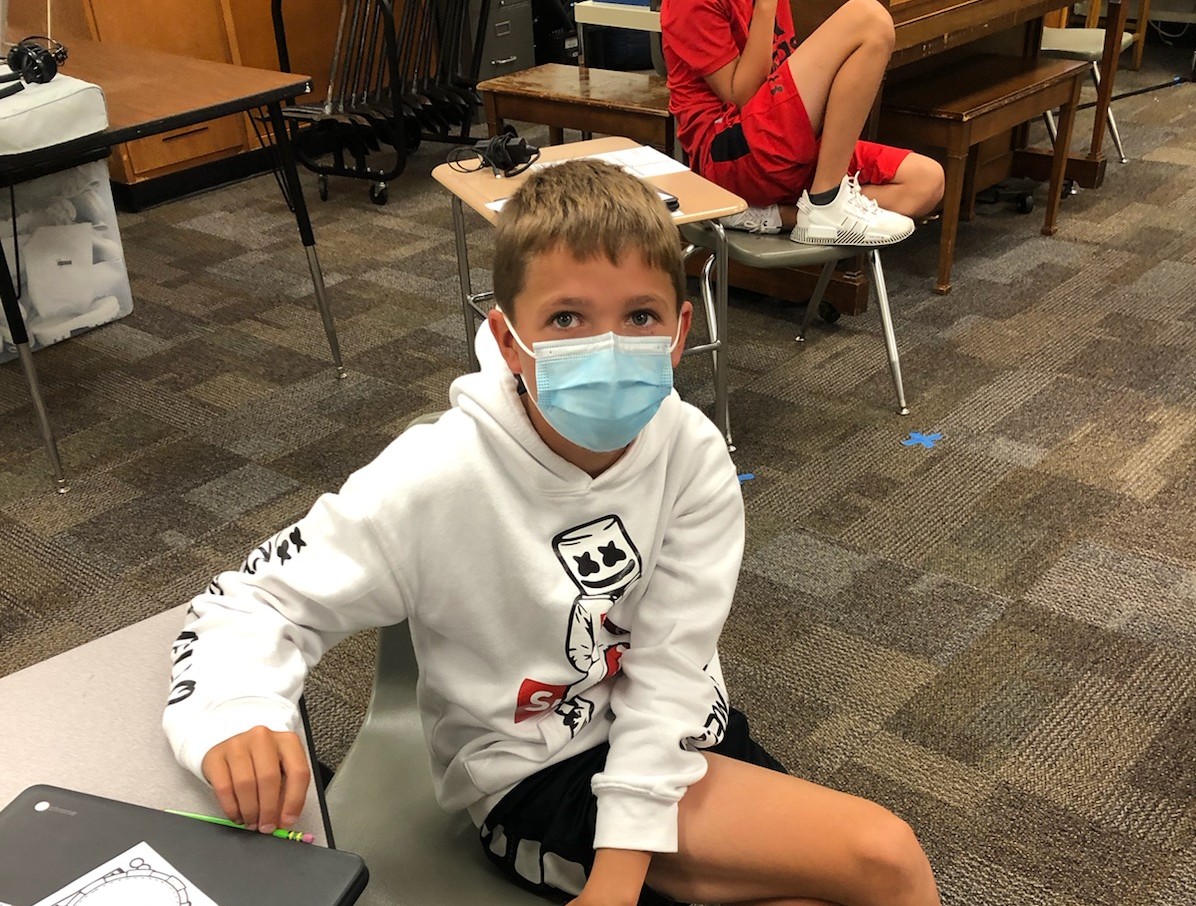 ETCSD's tweet photo. East Troy Middle School students are BACK and READY to dominate in-person and virtual learning this year! 💪 It helps to have a great staff to make this happen! 👏👏 #ETlearningignitED https://t.co/NPDo3U9Oy1