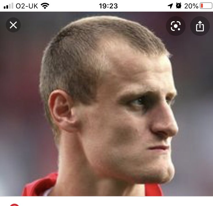 Gardo100's tweet photo. ⁦@Jay_Meister⁩ is it this fella ? Got his bum chin and forehead scowl https://t.co/CcWL56Q0BU