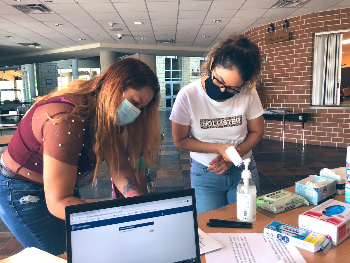 khechara's tweet image. Welcome Pre-K Families! 👩‍👦👨‍👧‍👧
Our language testing for pre-kindergarten enrollment has been a total team effort! 
Thank you, to the Multilingual and C&amp;amp;I teams, for great family support! 
#Masks
#TemperatureChecks 
#EarlyChildhoodEducation