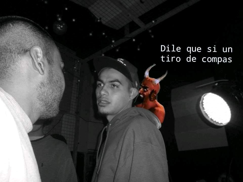 jorgesoto2112's tweet photo. Yo bien pedo: *Escucho respirar a mi compa*

El diablo: https://t.co/6QC6kYFNhc