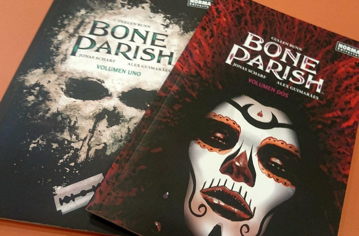 UniversdelComic's tweet photo. ¿Habéis leído #BoneParish de @normaedusa?
“La ceniza” es la nueva #droga de moda en Nueva Orleans y solo hay una manera de conseguirla: los Winters, una ambiciosa familia criminal pionera en la elaboración de esa sustancia hecha con restos de muertos..
https://t.co/mmkCSmunqM https://t.co/AR0uRI3rER