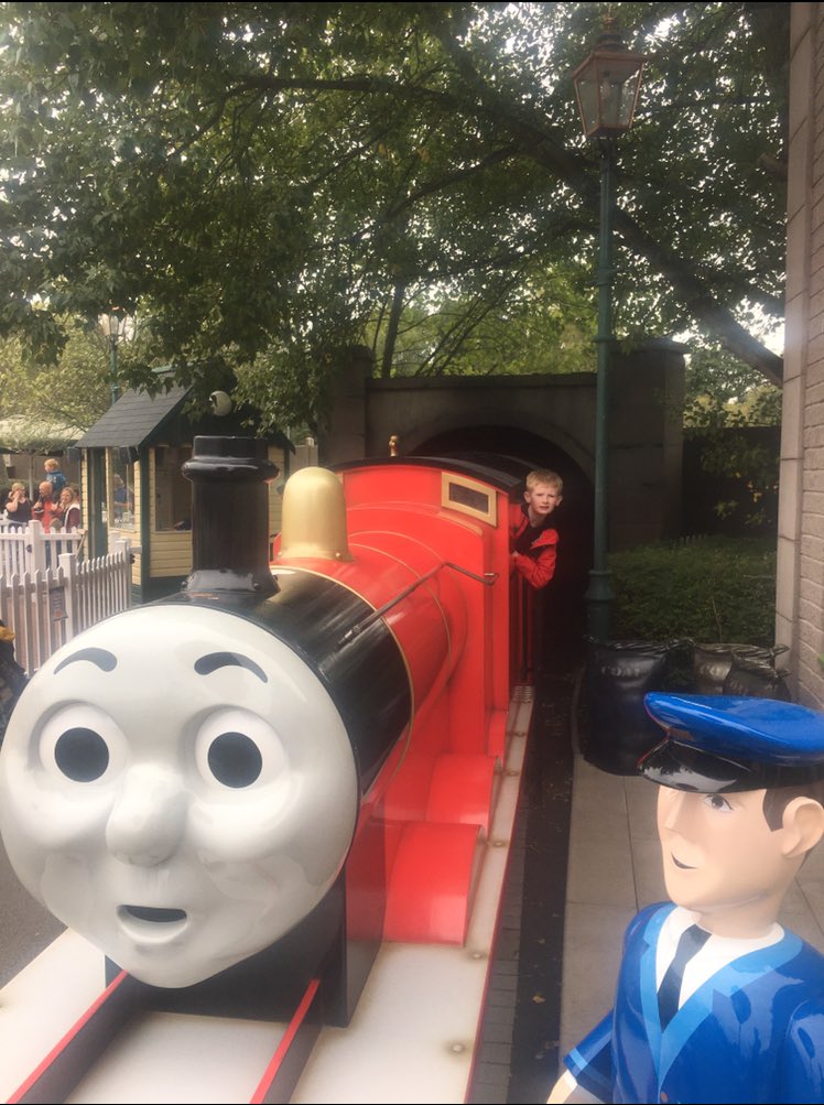 Brownie89's tweet photo. Fun day out with my best pal 🚂#dbadventure https://t.co/fRMfTw18uU