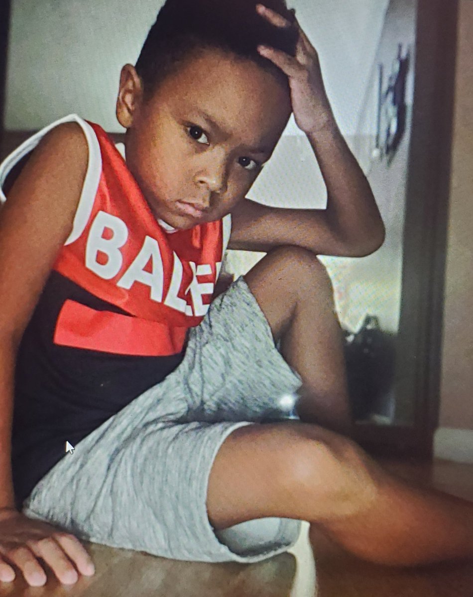 Mama_B_of3's tweet photo. This kid is so extra! Compare his #FirstDayOfSchoolPics with the rest of his class! SMDH only Jaeden 🤣😍❤🧒🏾 #Why #HeIsTooMuch #JaedensPlanet https://t.co/G5e7UNVz9p