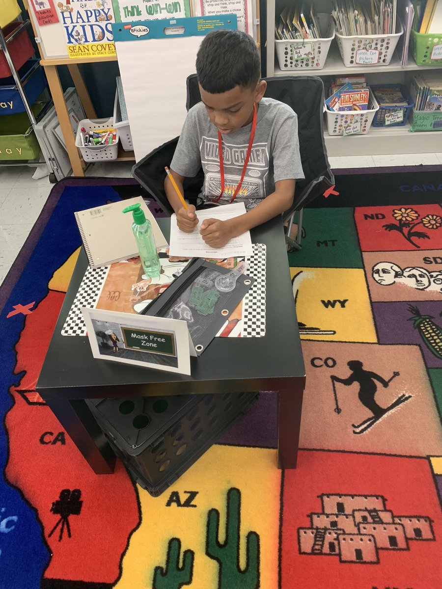 melissam505's tweet photo. Taking advantage of our mask free zones during a science investigation! Students love using their individualized science tool kits and sharing their findings on @Flipgrid #3rdLightsTheWay https://t.co/YNUpj2Y1Dd